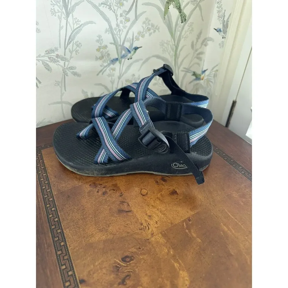 Chaco sport sandals womens size 6 blue and pink S24